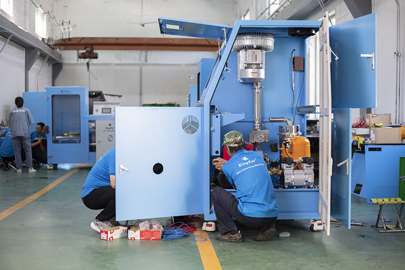 Engineers are assembling DPF Cleaning Machine